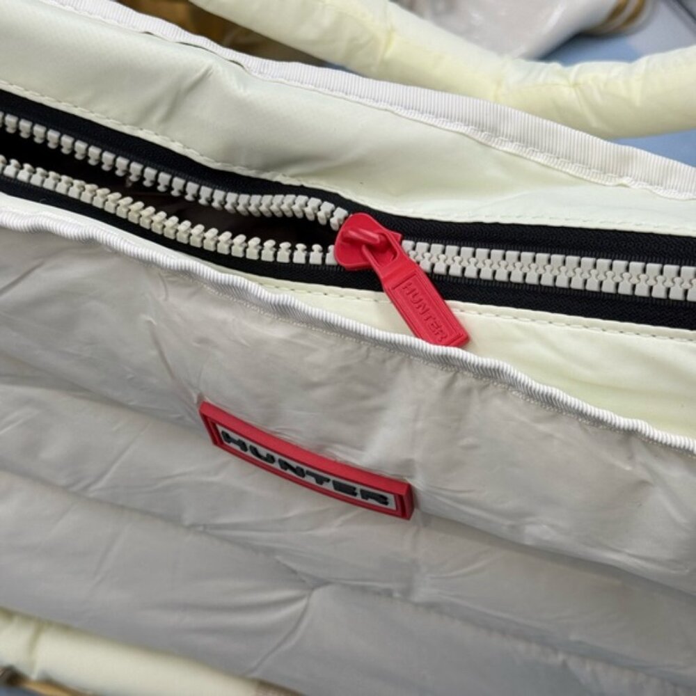🆕 HUNTER 🧿 NWOT Large Framed Puffer Bag, White *MISSING CROSSBODY STRAP* - Picture 9 of 14
